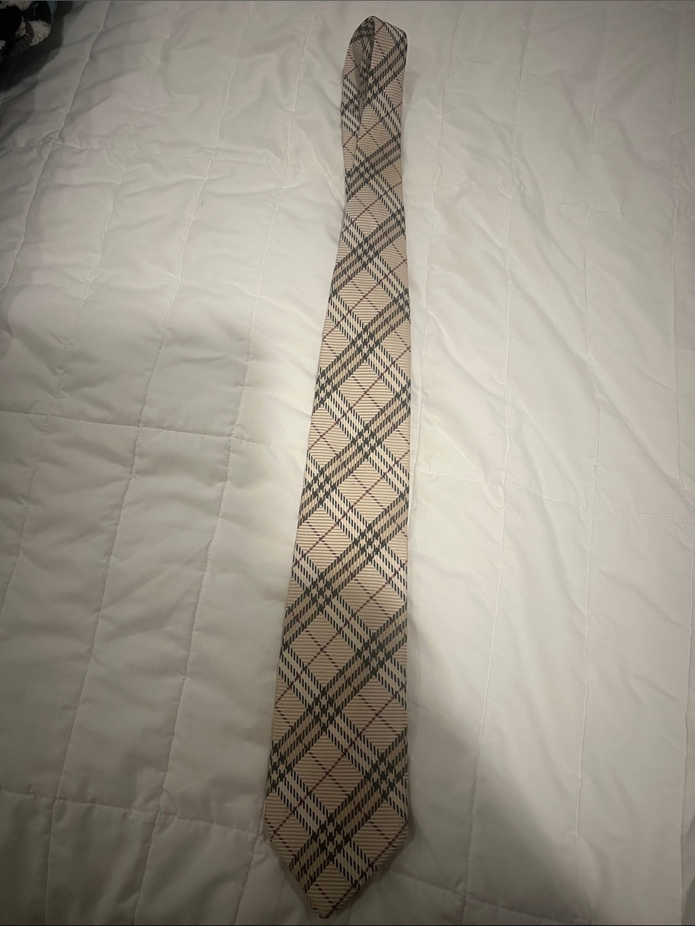 Burberry silver,Black and Red Plaid Silk Tie